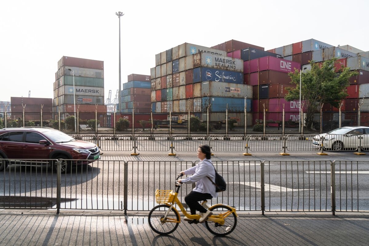 Chinese Exports Swell Ahead of US Tariffs That Will Snarl Trade