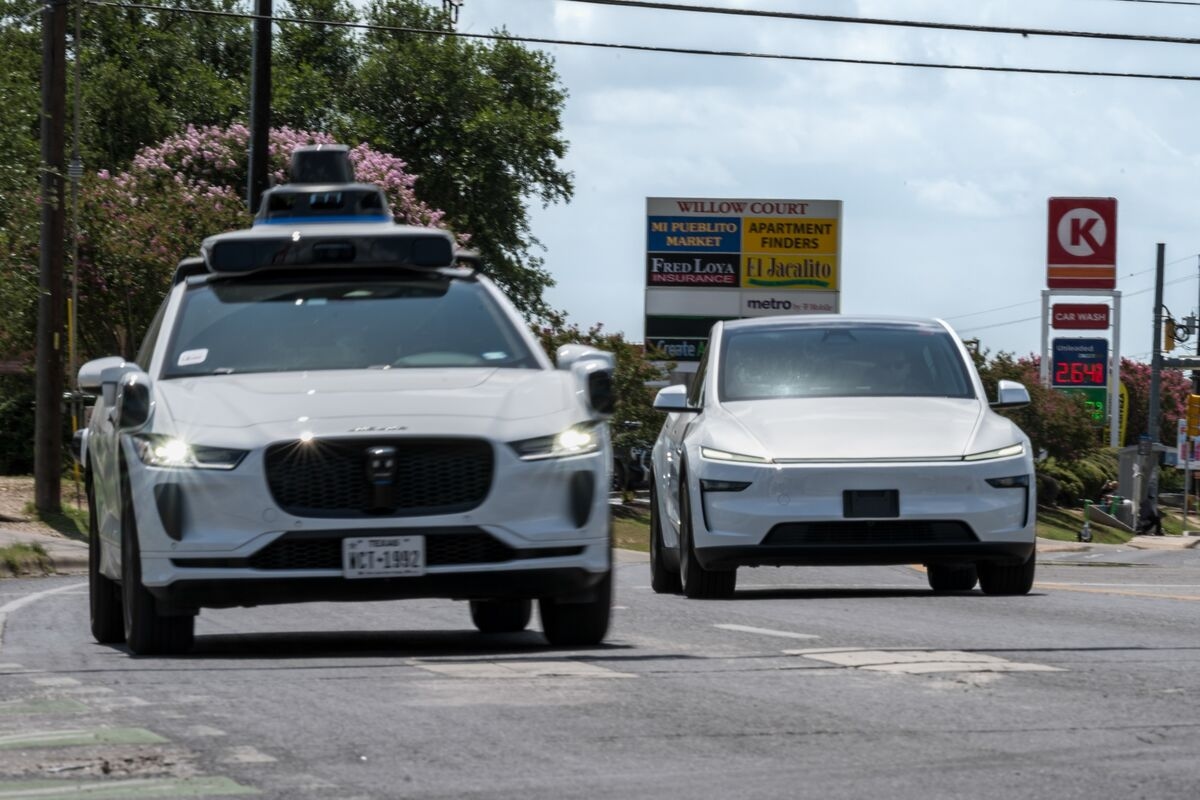 Tesla's $800 Billion Robotaxi Dream Is Finally Facing Reality