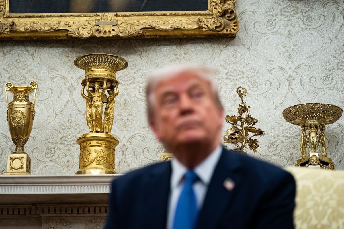Larry Summers Says White House Is Giving ‘Misguided Guidance'