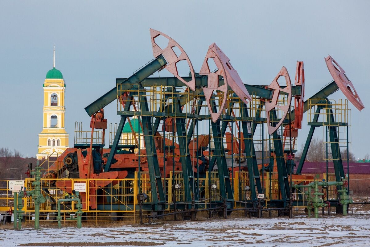 Russia's Crude Production Was Below OPEC+ Target in April