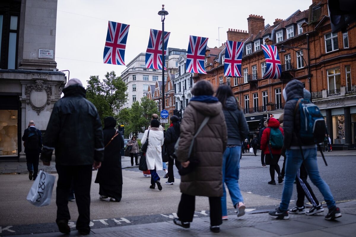 UK Set to Make It Harder for Migrants to Get Permanent Residency