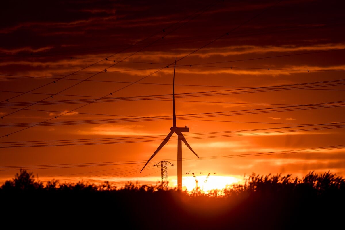 European Power Firms Rush to Hedge Against Acute Wind Drought