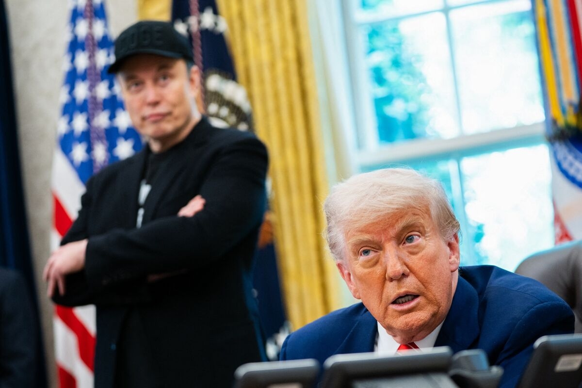 Trump Aides Signal He's Moving on From Musk Feud But May Get Rid of His Tesla