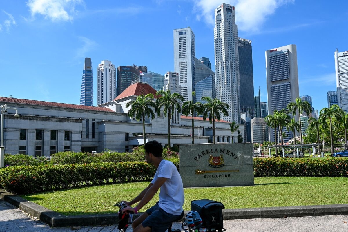 Singapore's Tough Path Will Test a Crop of Younger Lawmakers