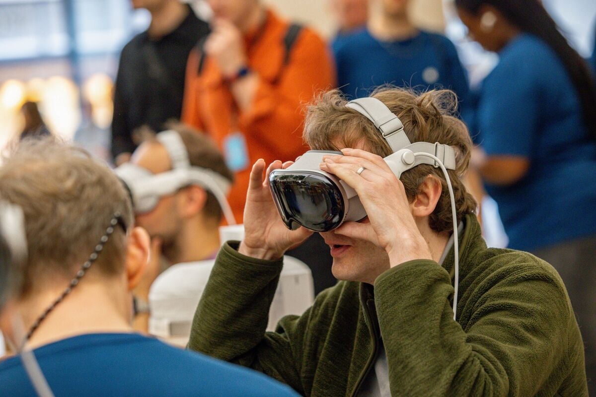 Apple's Vision Pro Is Suffering From a Lack of Immersive Video