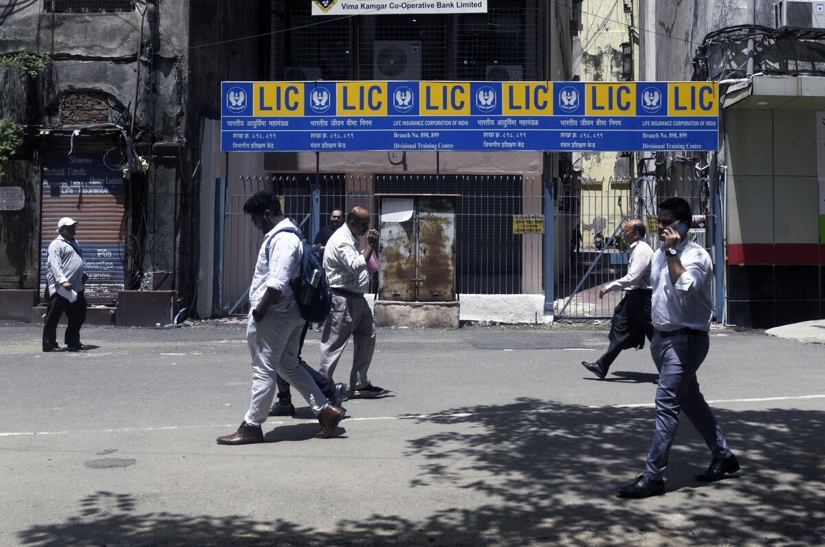 India's Insurance Giant Turns to Wall Street Banks to Hedge Risk