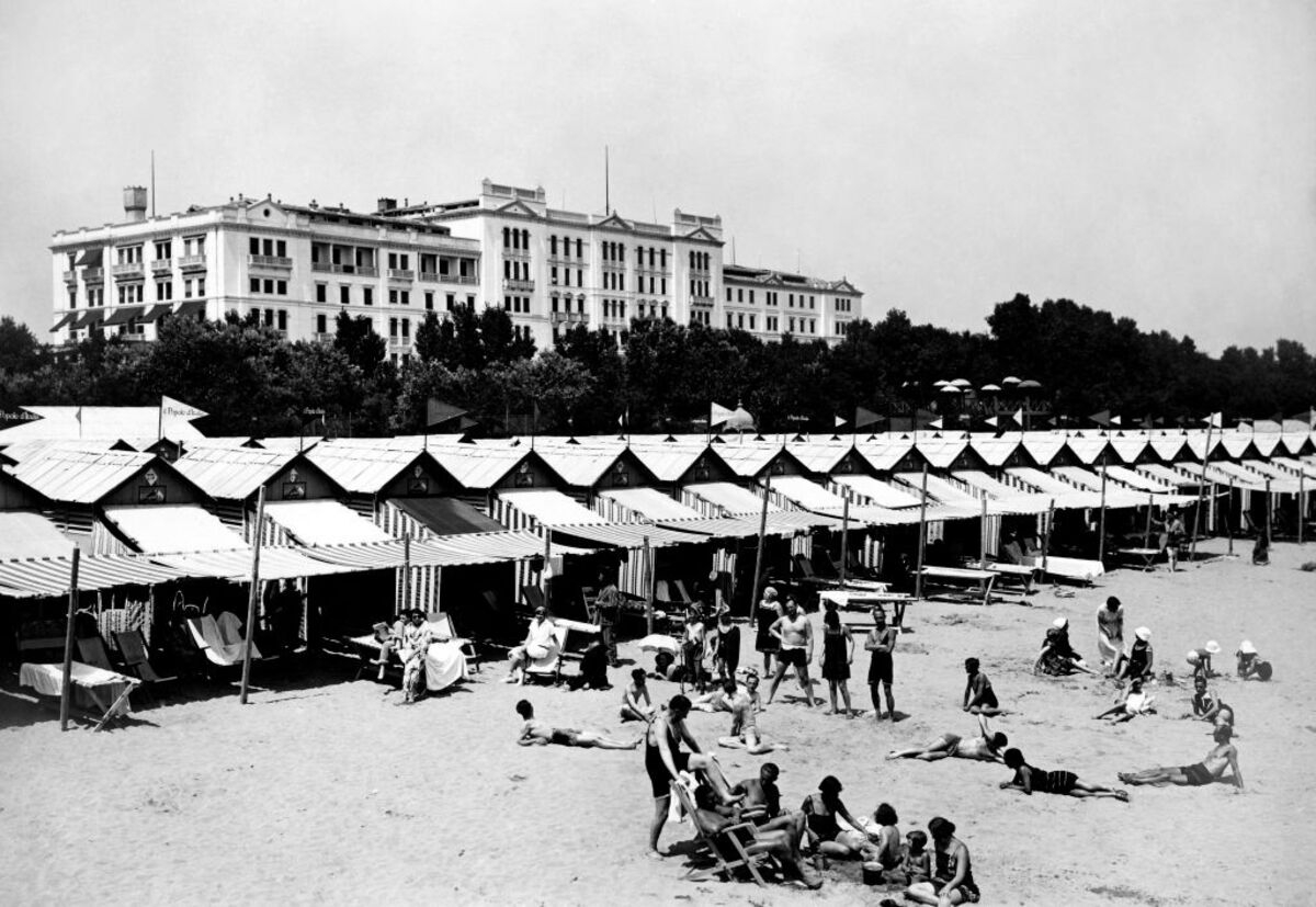Developers Plan Venice Hotel Revival After Debt Breakthrough