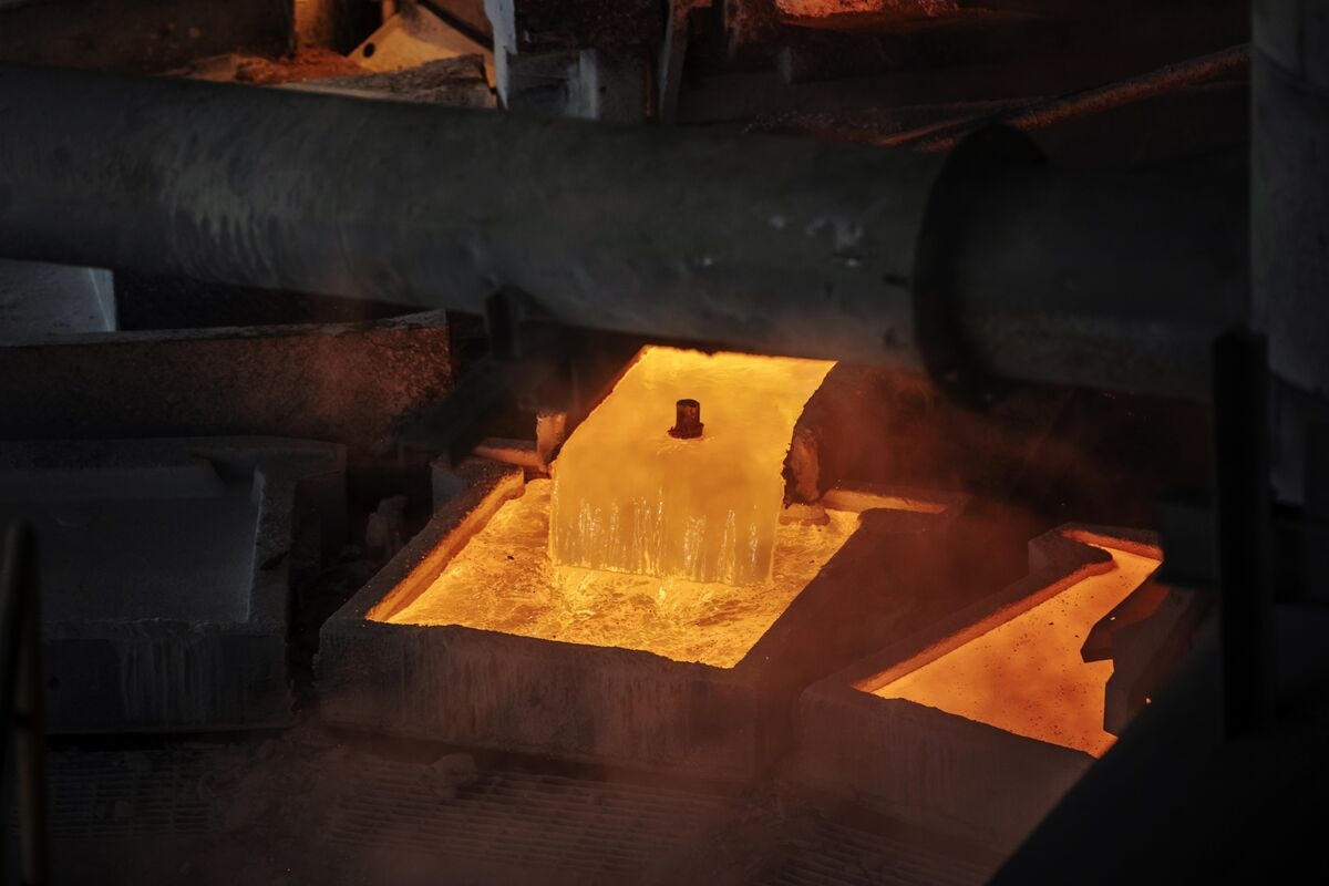 Goldman Says Commodities Flash US Tariff Risk as Trump Gears Up