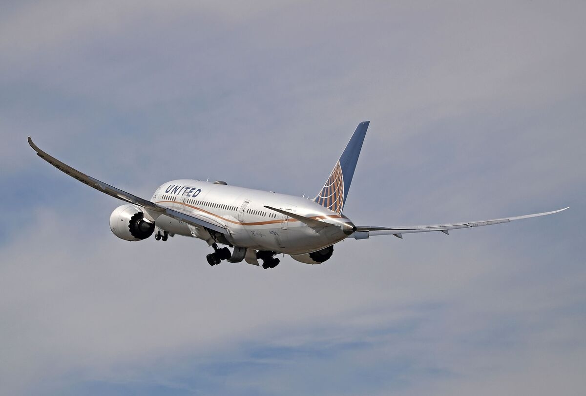 United Air Flight From Nigeria Probed by US Safety Officials