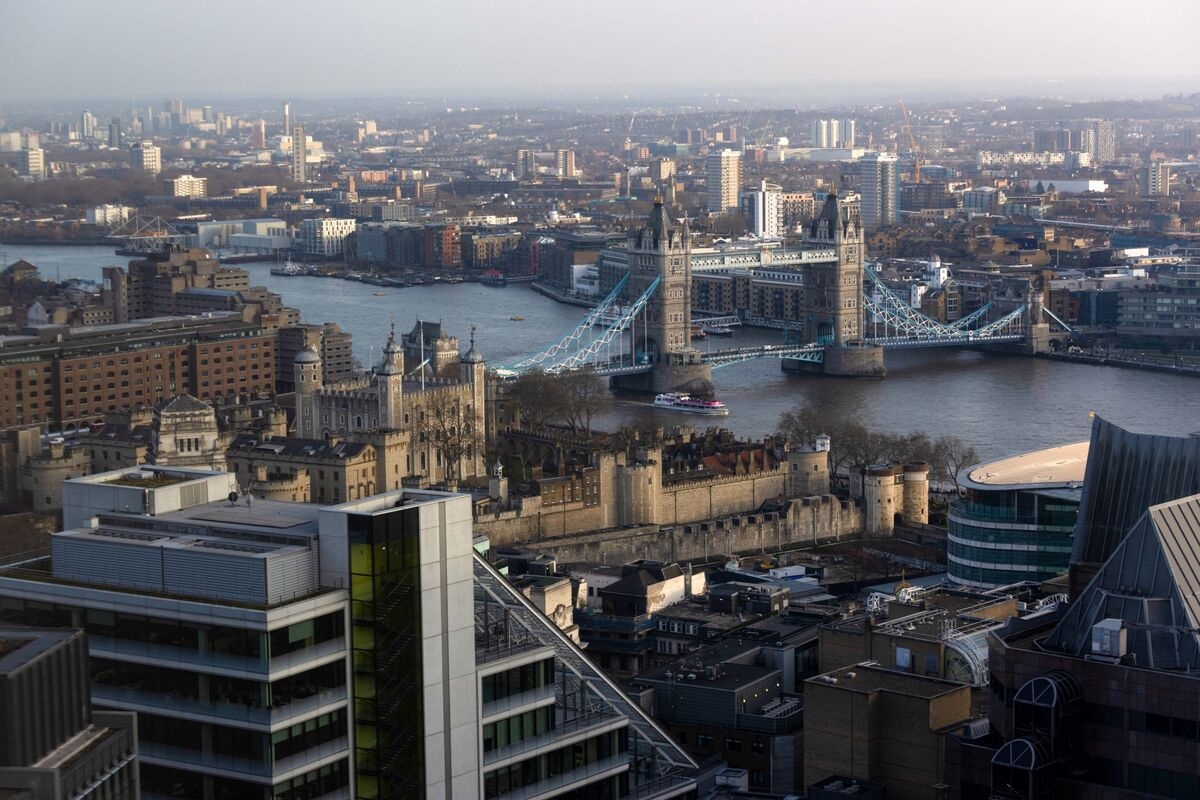 UK Wealth Tax Would Spur Millionaire Exits to US, Survey Says