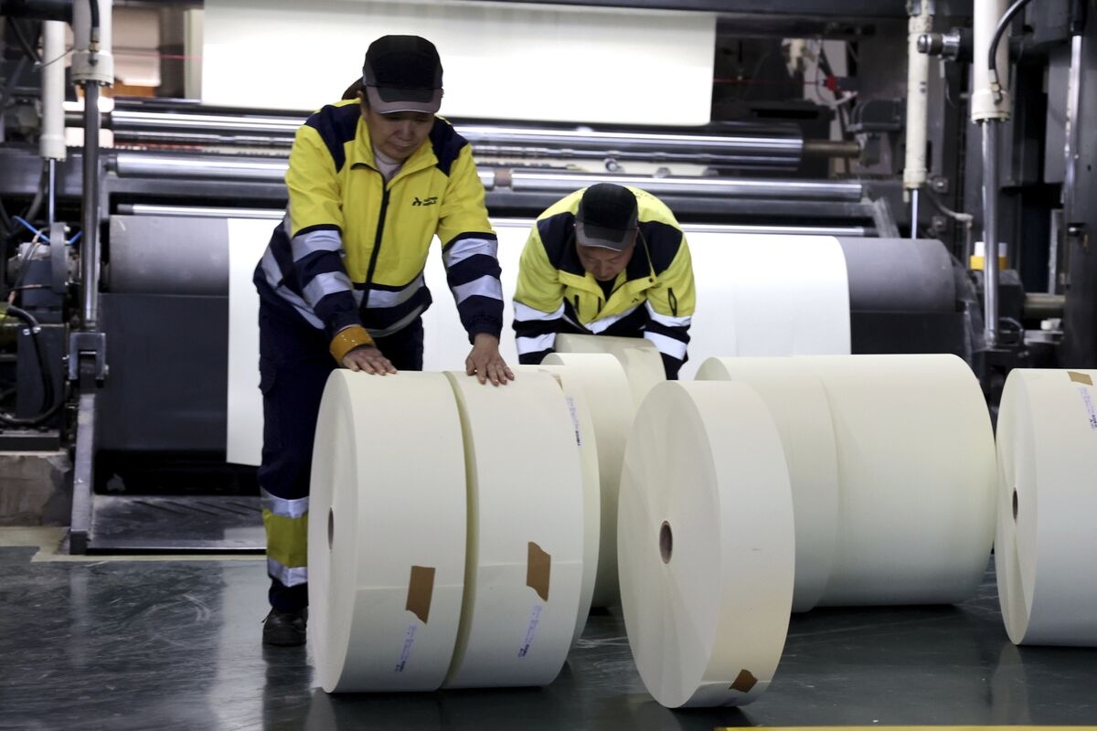 Bain Capital Said to Weigh Sale, Amsterdam IPO of Ahlstrom