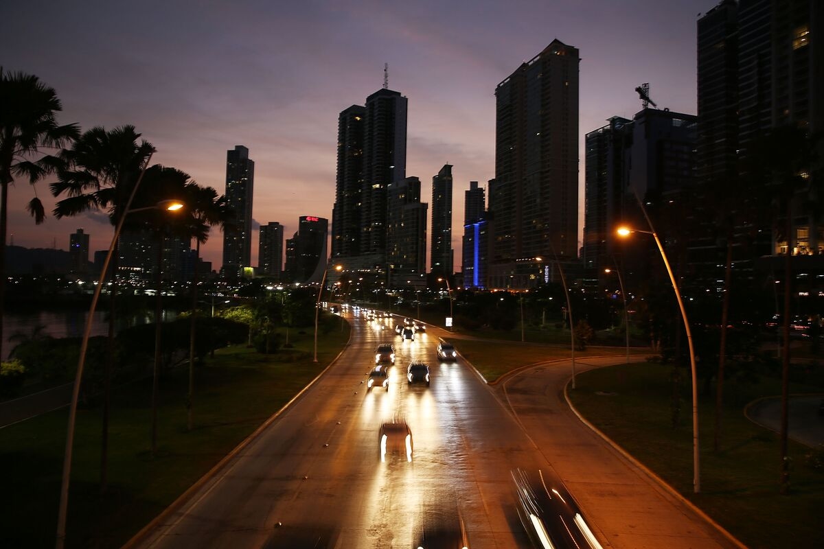 Wall Street's Big Loans to Emerging Markets Spark Risk Worries