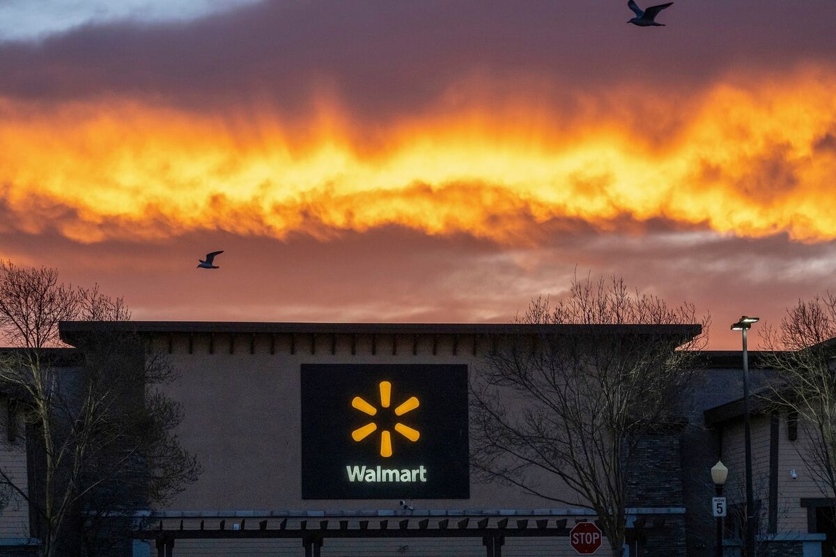 CFPB Drops Biden-Era Lawsuit Against Walmart, Fintech Partner
