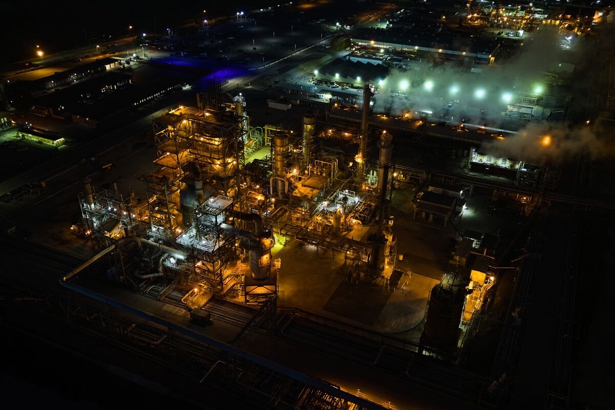 California Regulator Wants to Pause Newsom Refinery Profit Cap