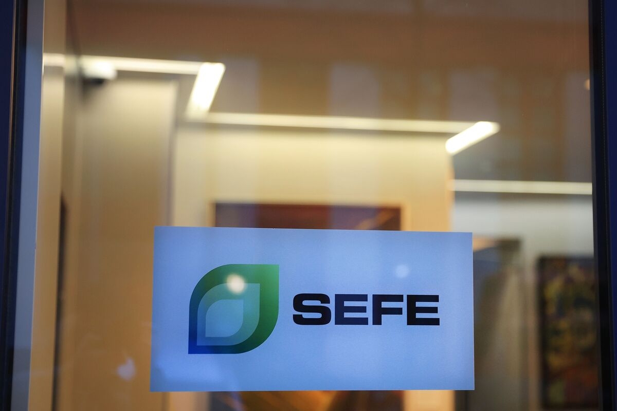 Germany Holds Early Talks on How to Exit Energy Firm SEFE