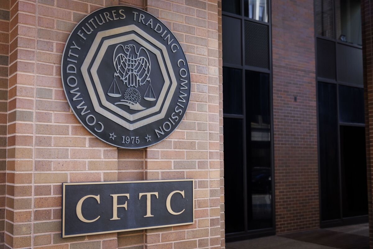 CFTC Awards Whistleblower $700,000 for Enforcement Tip