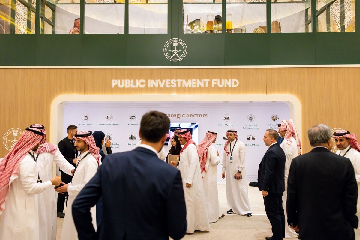 Saudi PIF Adds Short-Term Debt Tool to Broaden Funding Sources