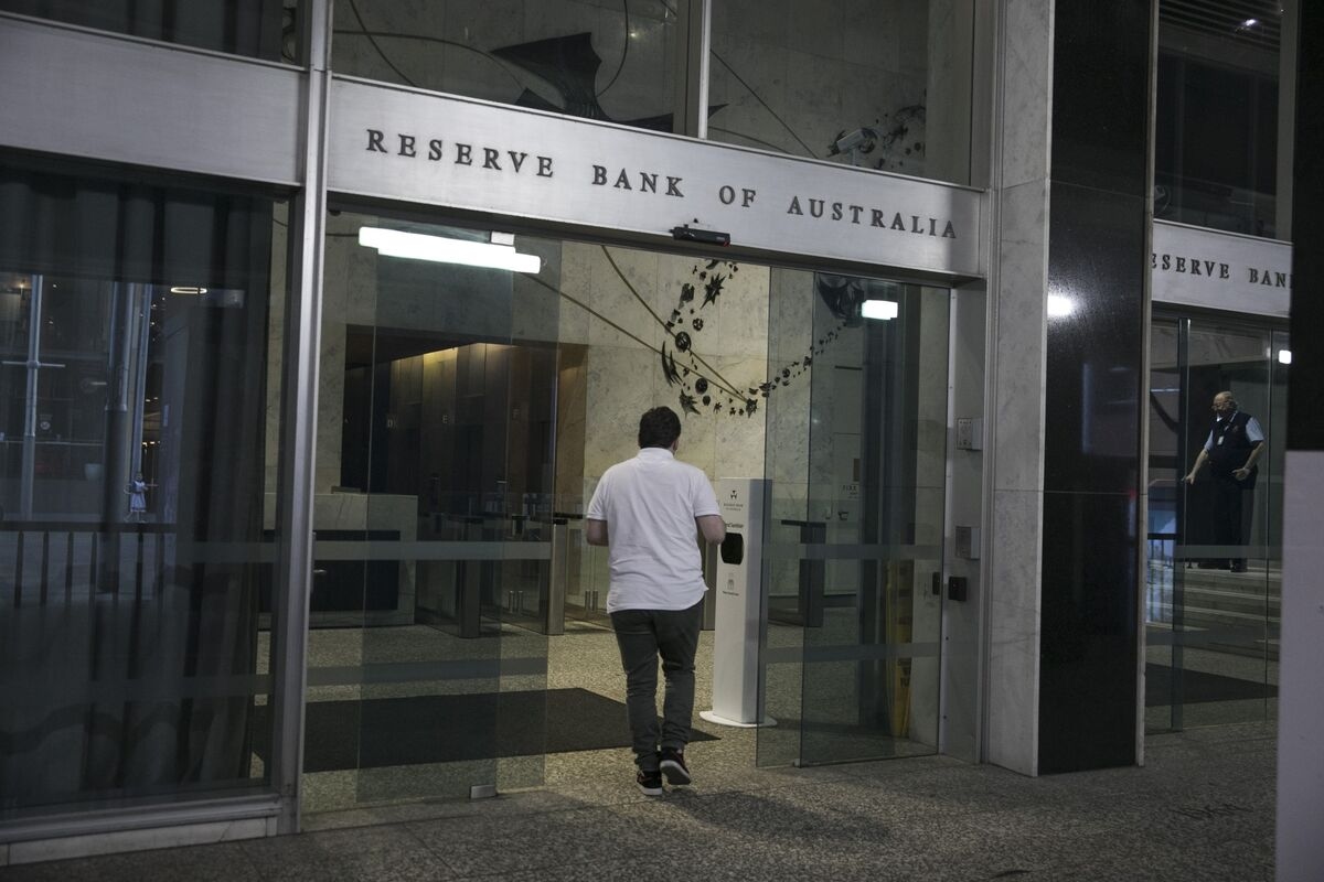 RBA Saw July Rate Cut as Inconsistent With ‘Cautious' Strategy