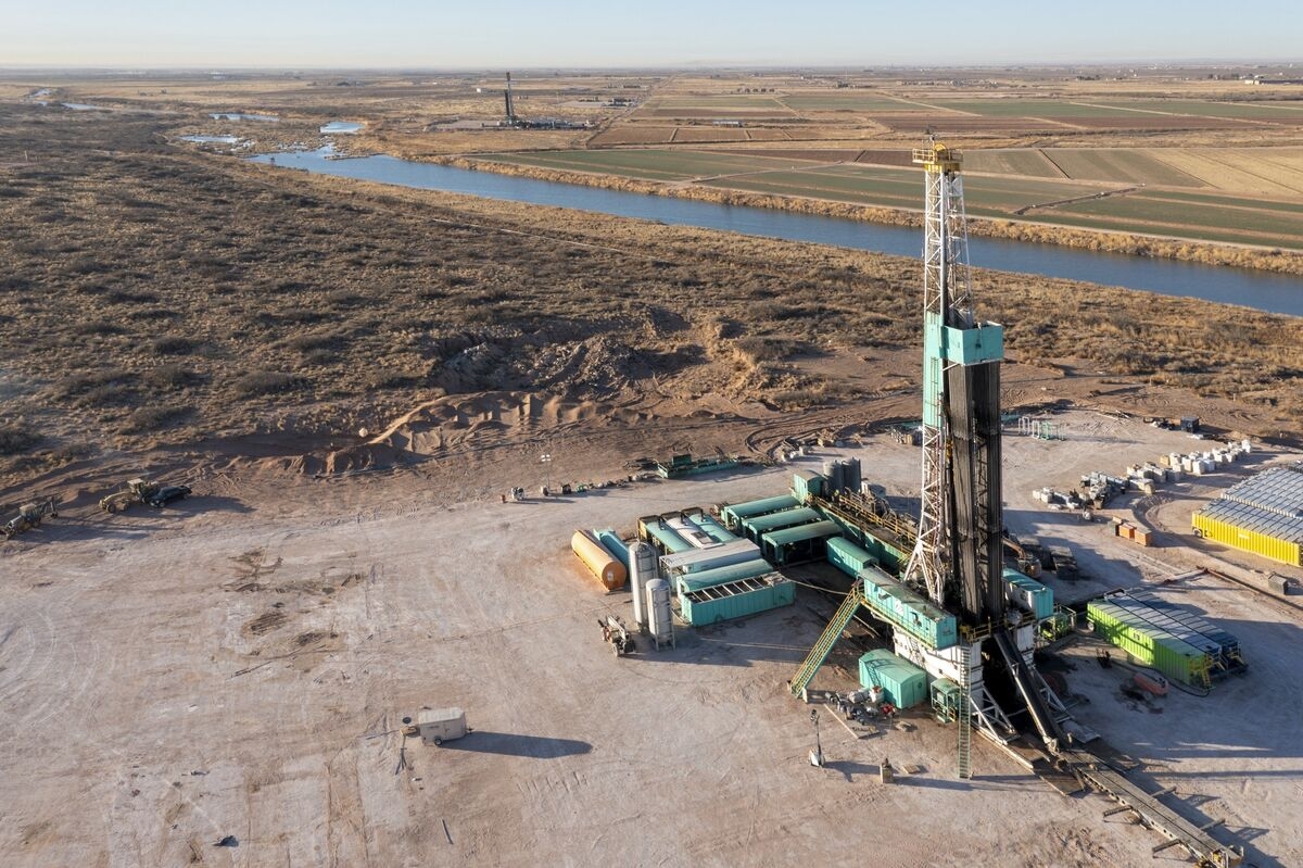 Permian Fracking Tumbles on Trade, OPEC Uncertainty, CEO Says