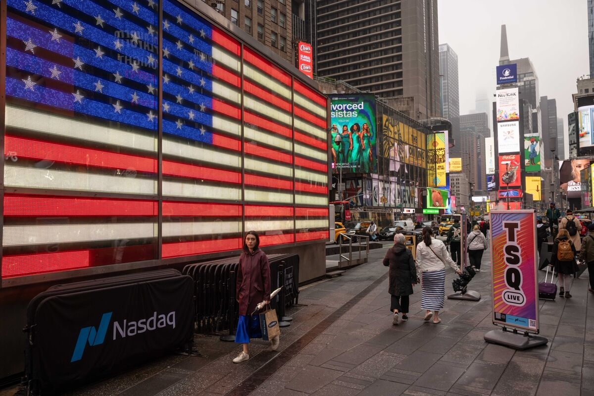‘Buy America' Sweeps Across Global Markets After China-US Talks