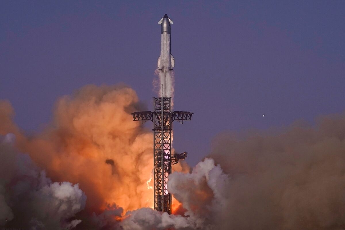 SpaceX Seeks Return of Debris After Mexico Pollution Complaint