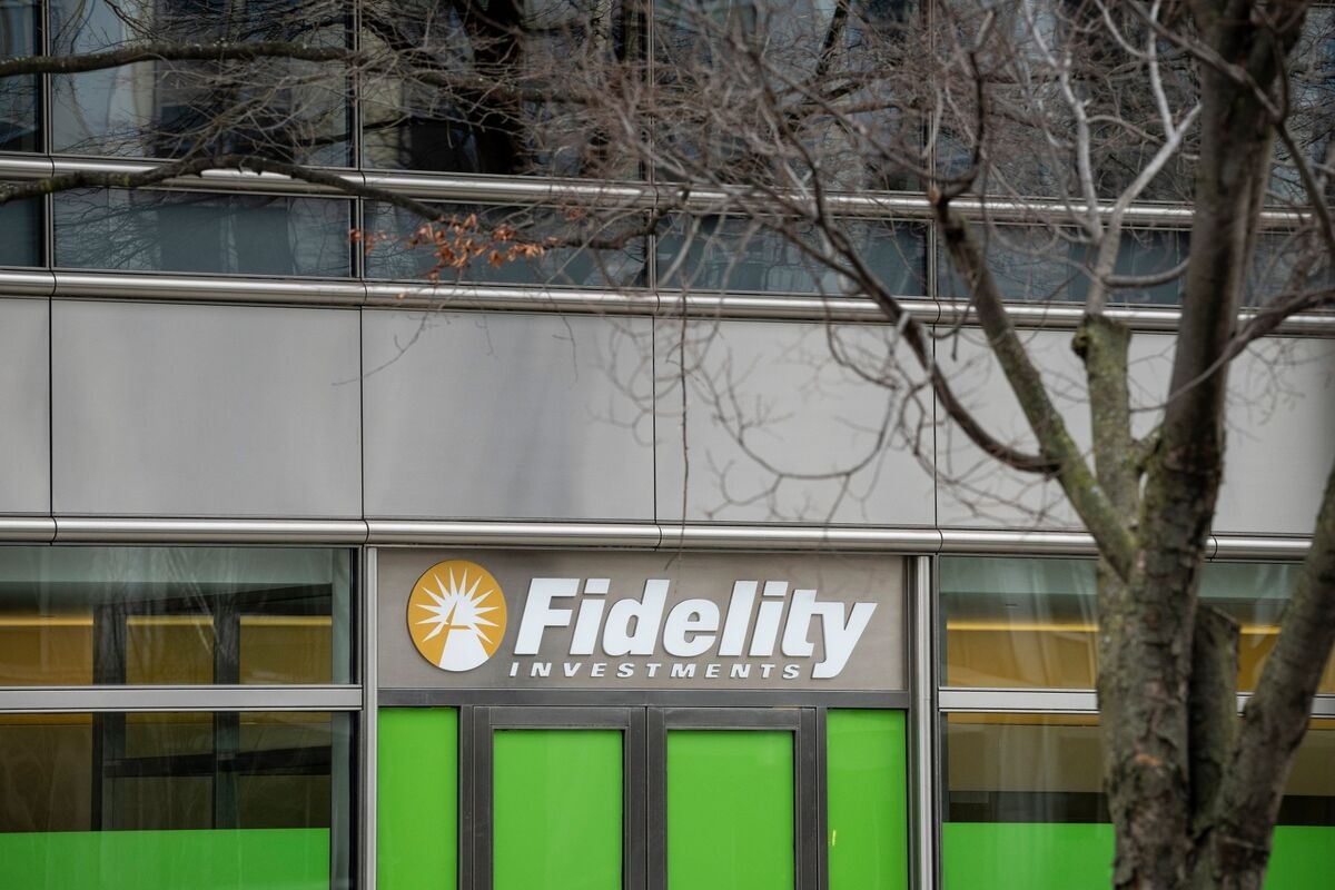 Fidelity Tests Stablecoin in Latest Wall Street Blockchain Push