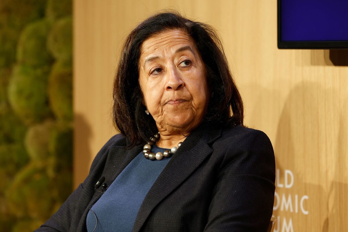Billionaire Saudi Heiress Bets on Female Founders in Deal Spree