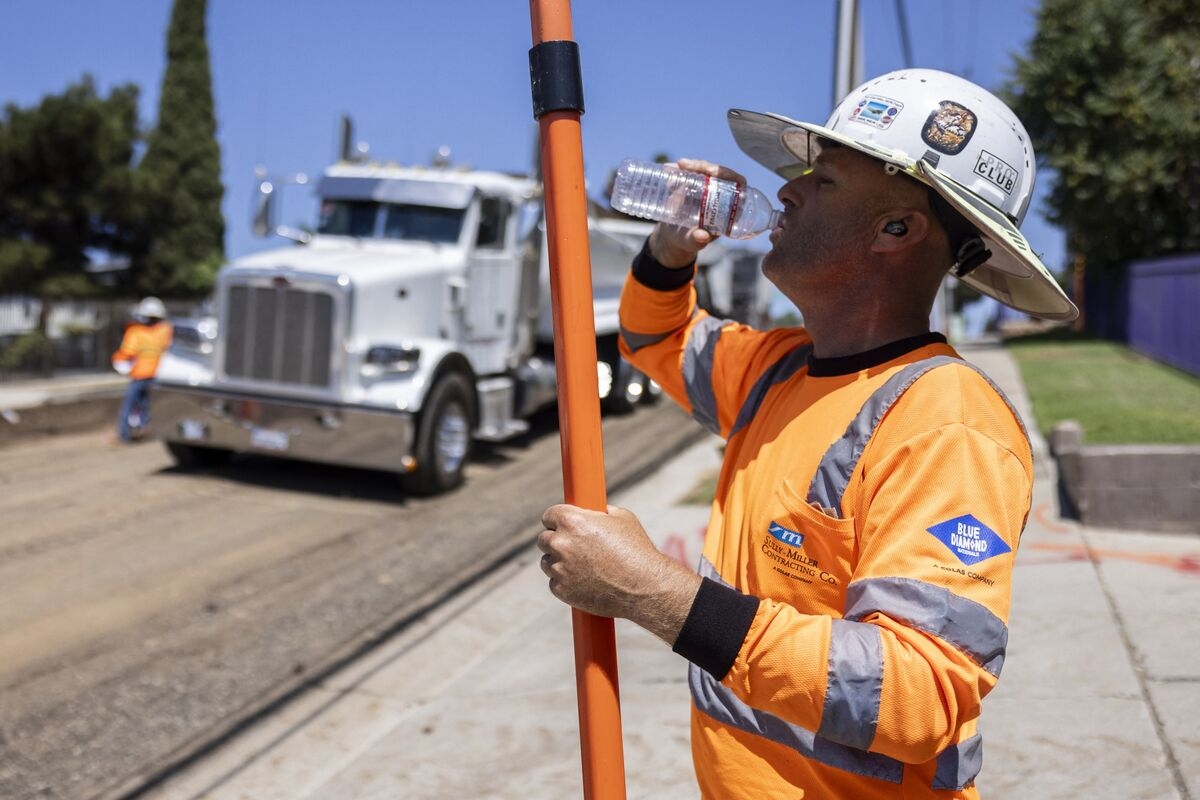 Heat Is Bad for Workers' Health. RFK Jr. Doesn't Care.