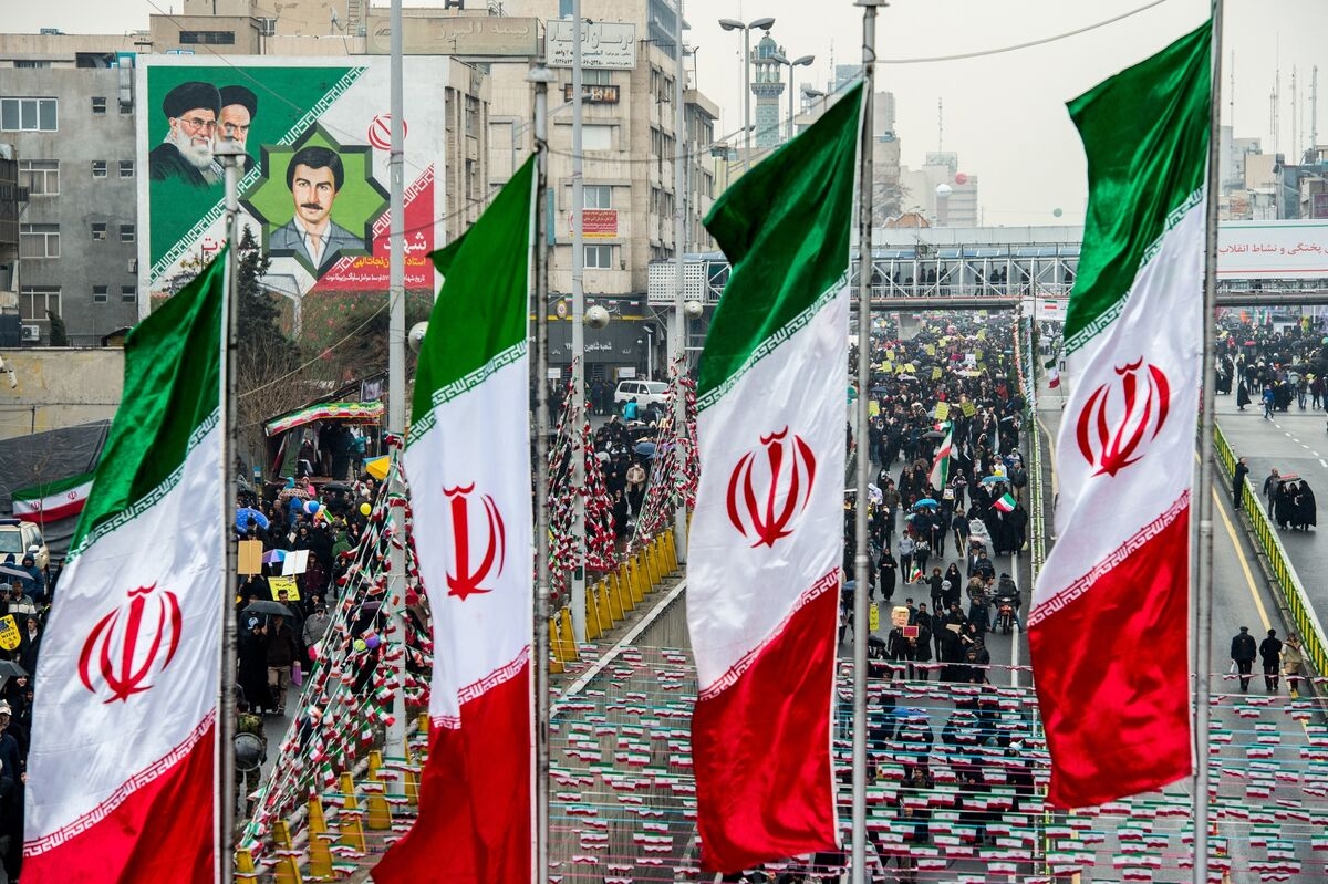 UK Sanctions Iranian Oil Tycoon, London Hedge Fund in Crackdown