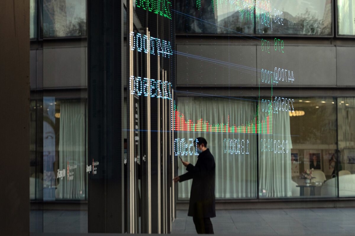 China Dividend ETF Flows Surge as Investors Shift From Bonds