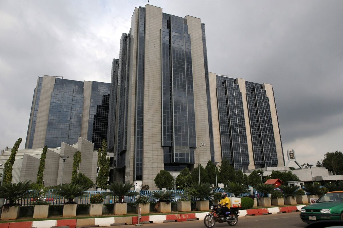 Nigeria Ends Loan Waivers, Orders Banks to Submit Capital Plans