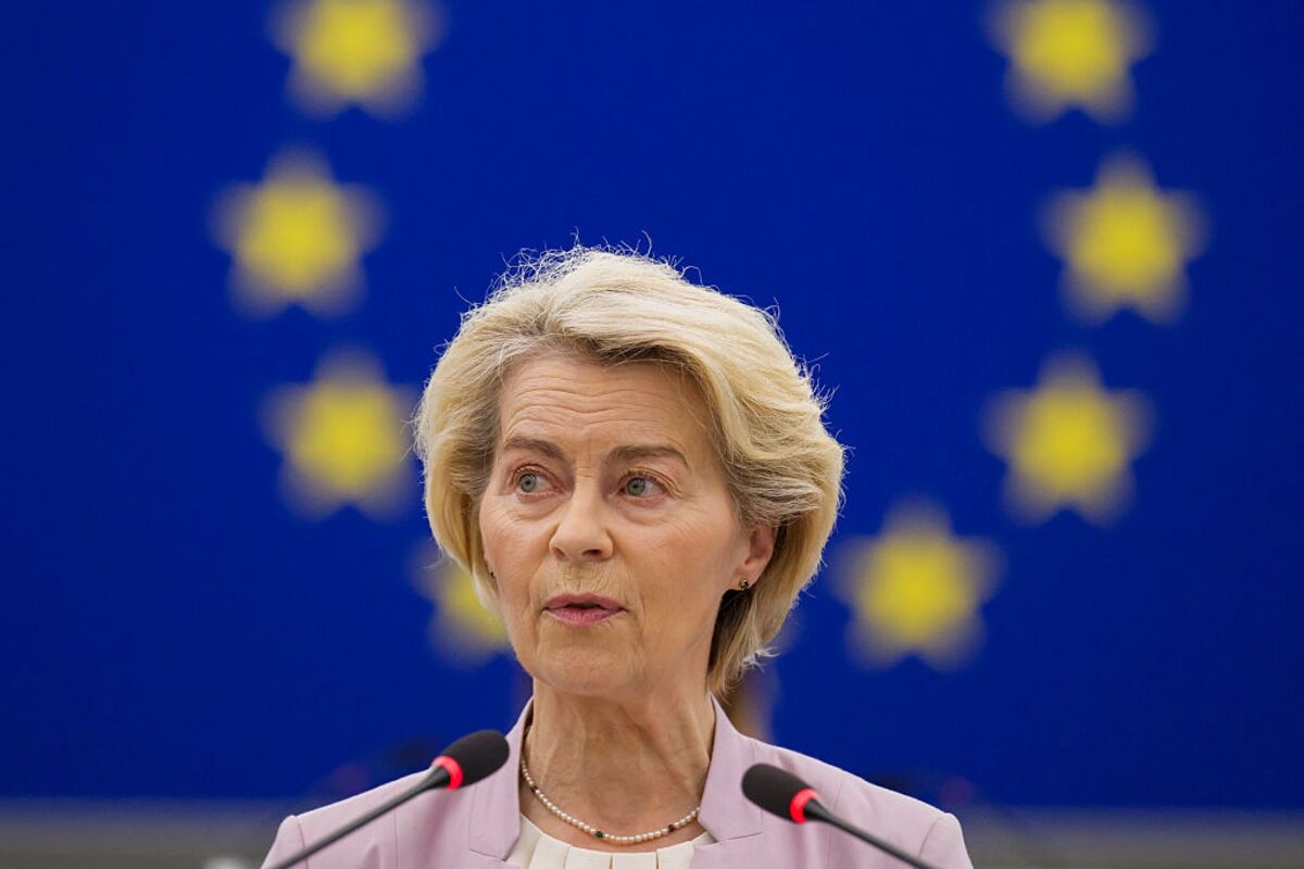 EU's Von Der Leyen Wins Confidence Vote Over Pfizer Texts
