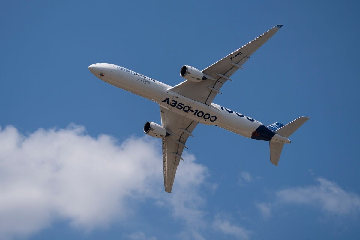 Airbus Rules Air-Show Order Flurry That Boeing Chose to Sit Out