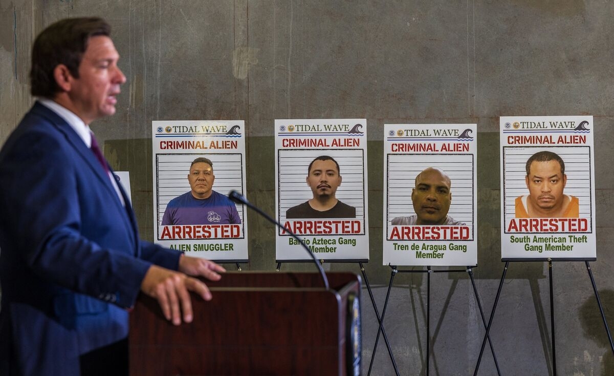 Florida Immigration Raids Net 1,120 Arrests in Record Operation