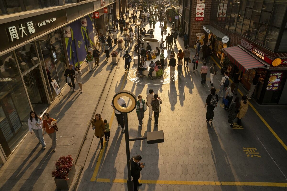China's Services Activity Picked Up in May After Trade War Truce