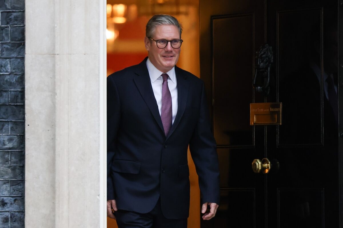 Starmer Faces Brewing Rebellion Over £5 Billion Benefit Cut