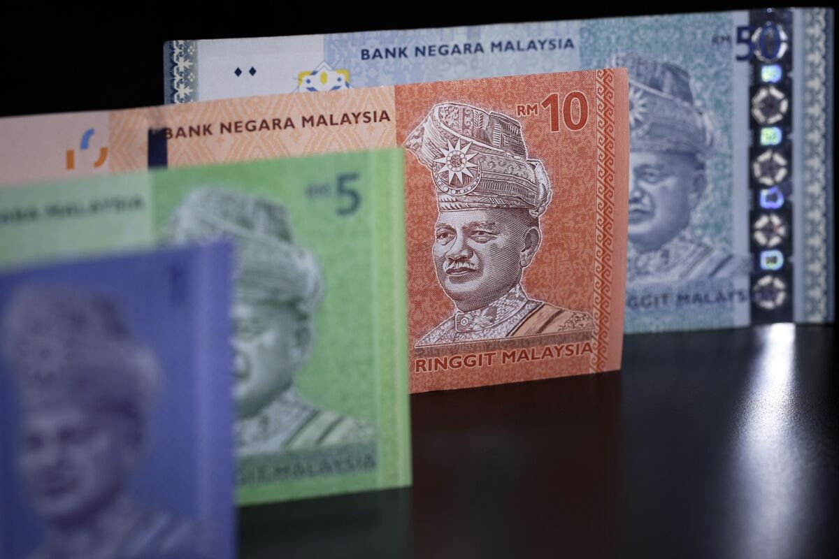 Malaysia to Miss Fiscal Deficit Target This Year, BMI Says