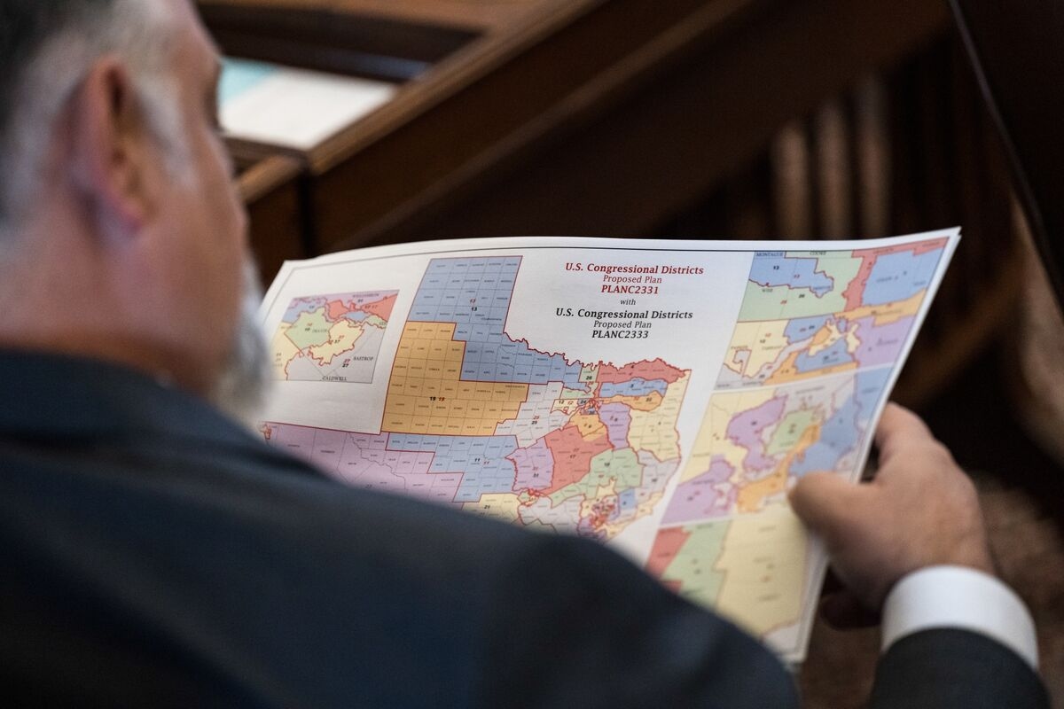 Texas Redistricting Plan Backed by Trump Wins Initial Approval