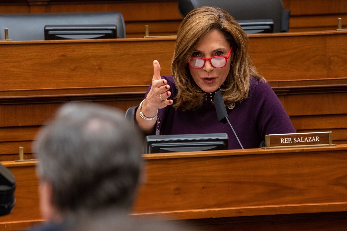 Florida Congresswoman Asks Rubio to Stop Auction of Citgo Assets