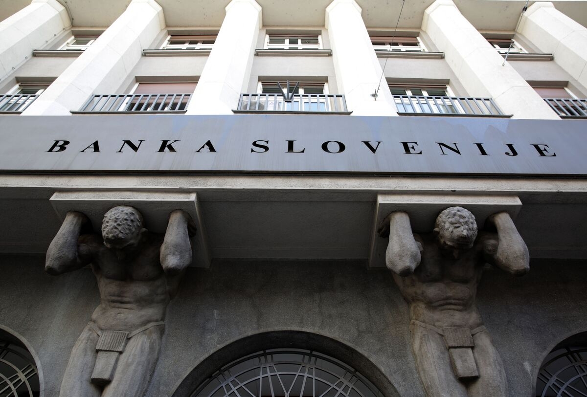 Slovenia Restarts Search Process for New Central-Bank Governor