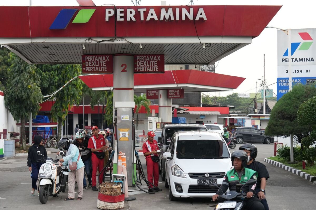 Indonesia Summons Singapore Oil Traders in Pertamina Graft Probe