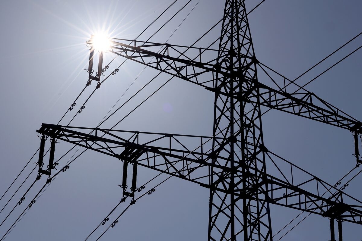 Africa's Best-Performing Currency Helps Uganda Cut Power Prices