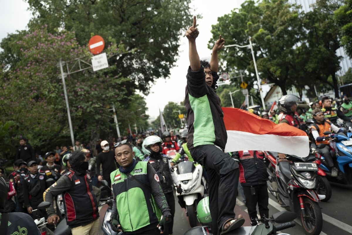 Grab, GoTo Targeted by Indonesia Drivers' Protest for Better Pay