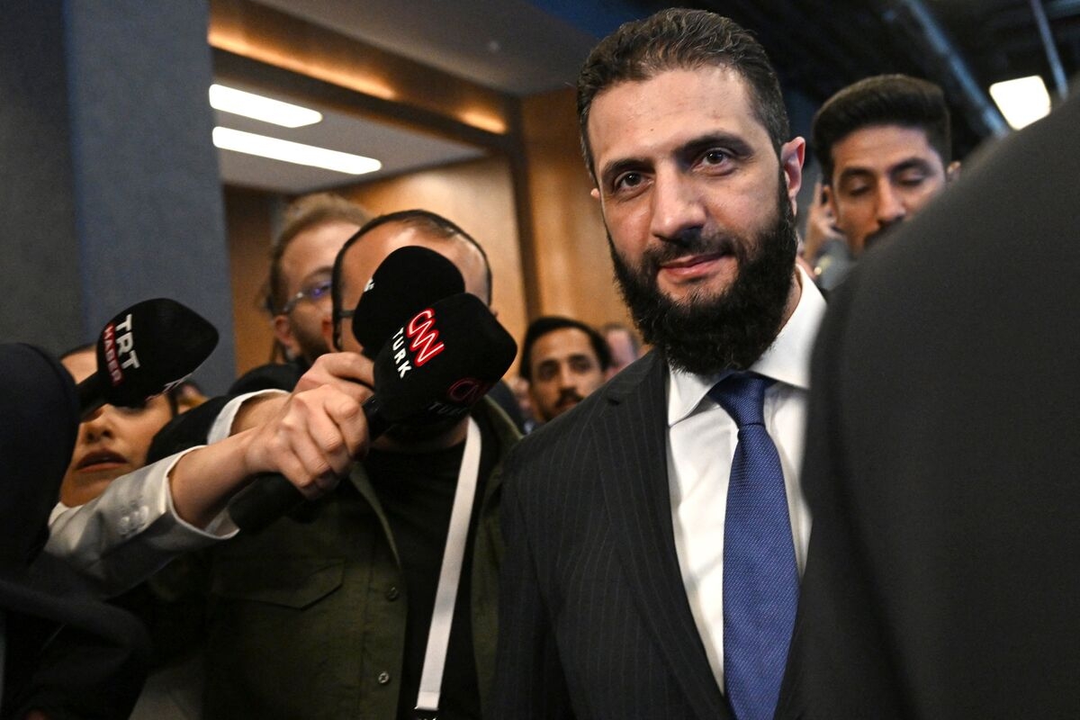 Syria's Al-Sharaa to Meet Macron in Paris on First European Trip