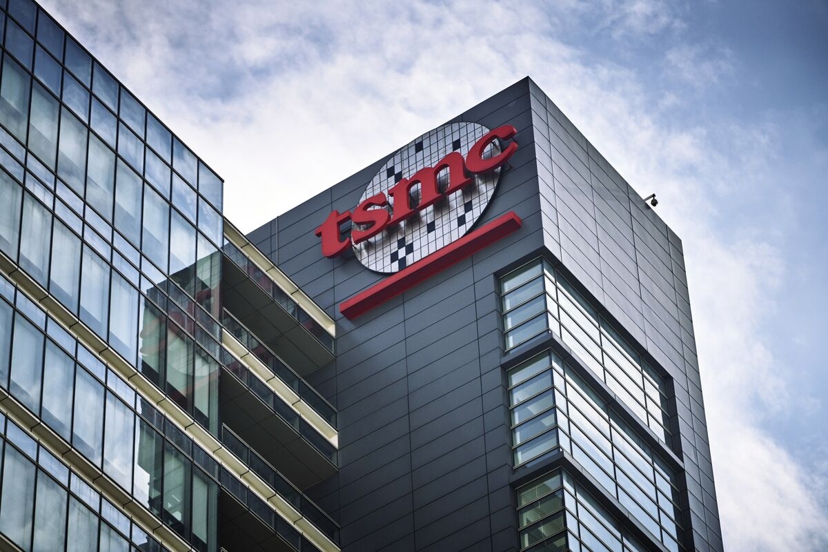 TSMC Shares Surge as Taiwan Says Firm Exempt From Trump Tariffs
