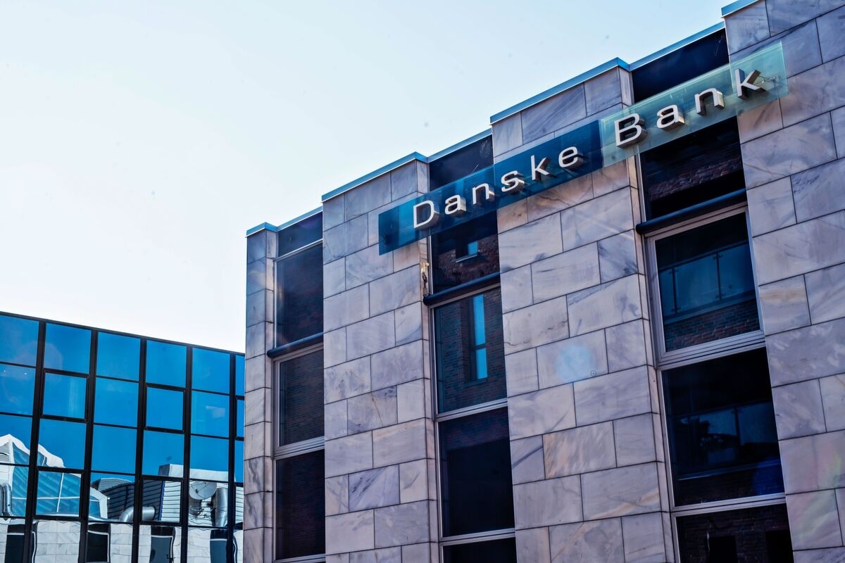 Danske Bank Confirms 2025 Guidance as NII Beats Forecasts