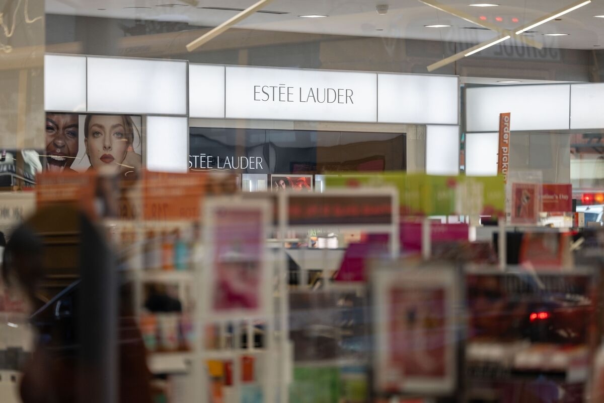 Estée Lauder Cuts Some Prices Despite the Continued Tariff Toll