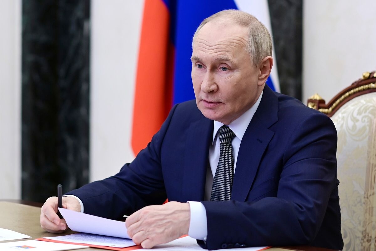 Putin Slams ‘Unprovoked' Attack on Iran as He Meets Tehran Envoy