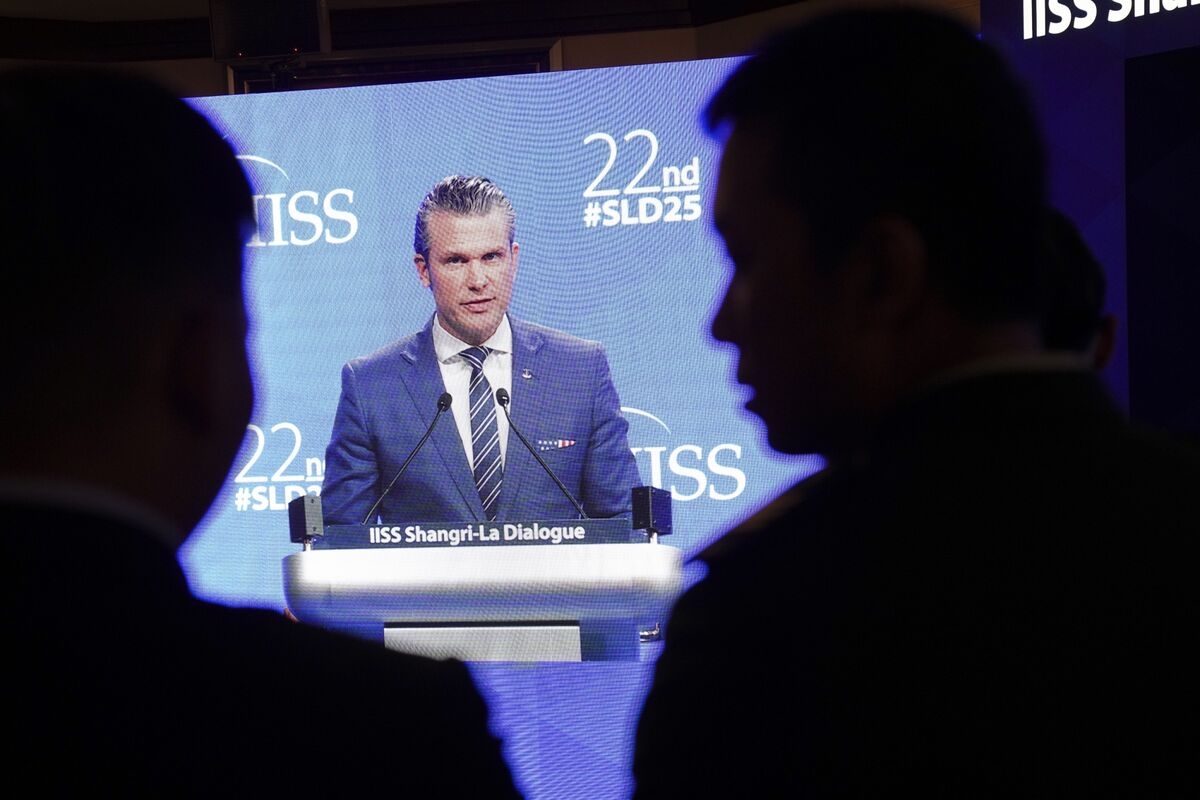 Hegseth Warns Allies About China, Presses Defense Spending