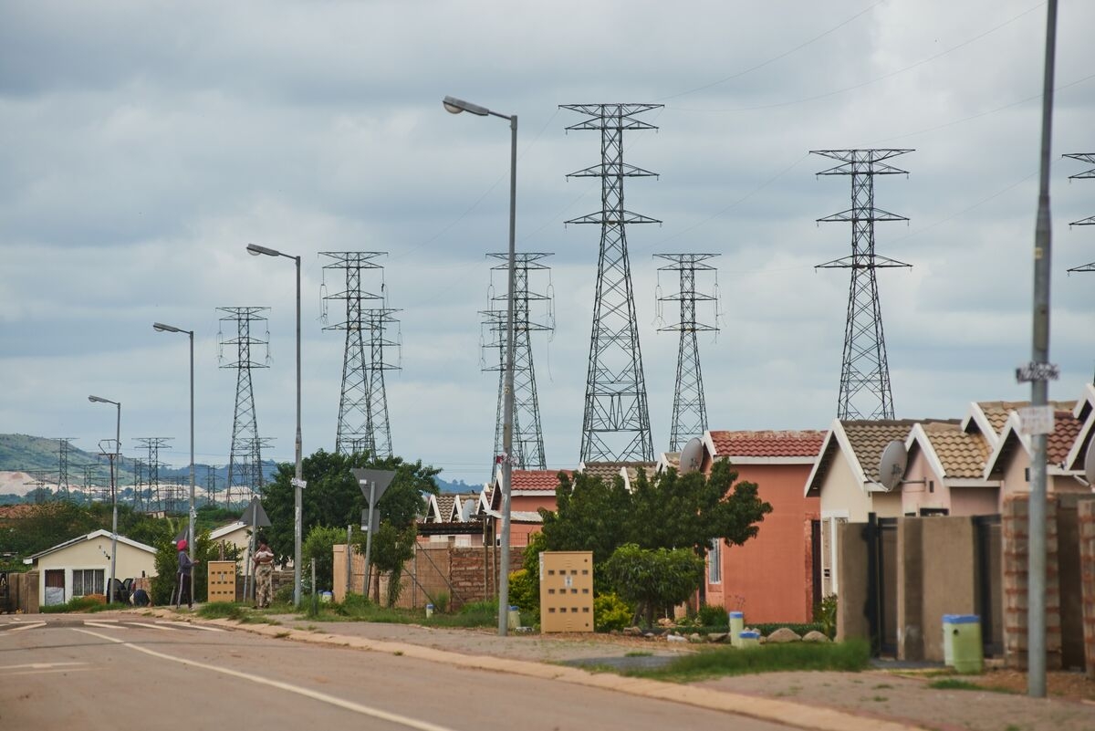South Africa Power Blackouts Jump to Highest Level in a Year